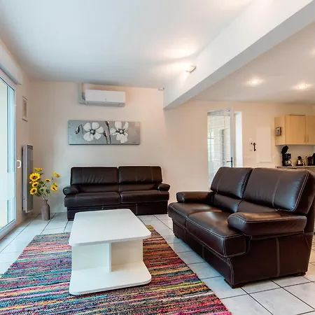 Le Cedre Du Prieure Holiday home