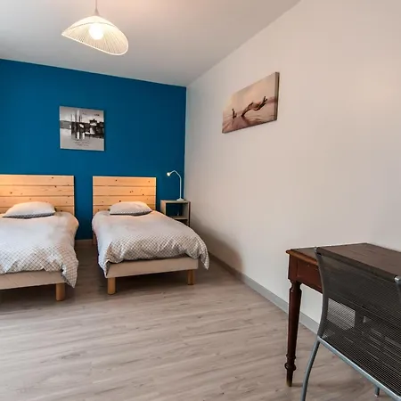 Holiday home Le Cedre Du Prieure Montreuil-le-Henri